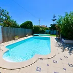 Laranjeira - House With Private Garden And Pool Сasa de vacaciones