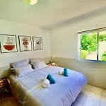 Laranjeira - House With Private Garden And Pool Alfeizerão