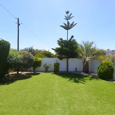 Laranjeira - House With Private Garden And Pool