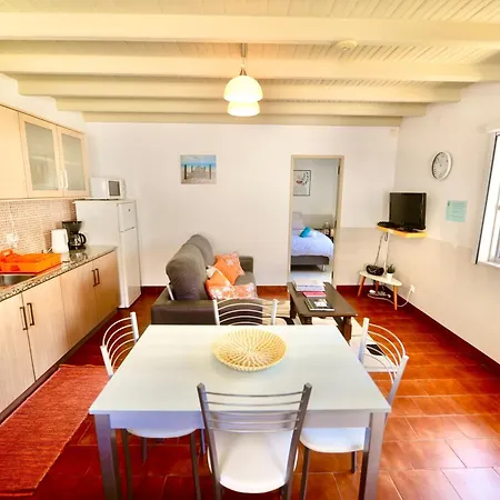 Laranjeira - House With Private Garden And Pool * Alfeizerão