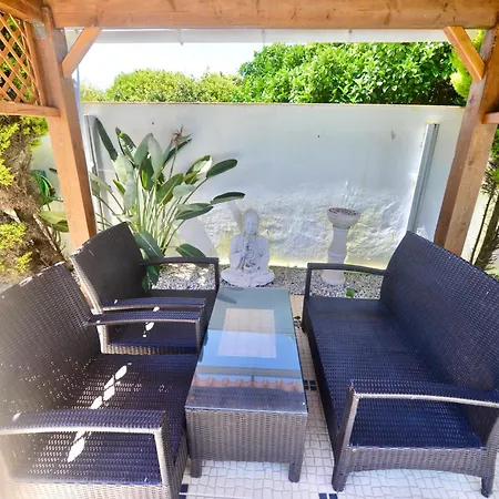 Laranjeira - House With Private Garden And Pool 펜션 *