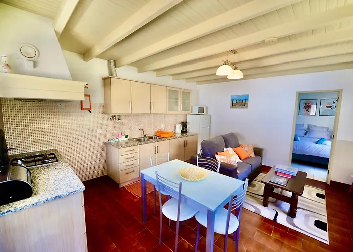 Laranjeira - House With Private Garden And Pool *