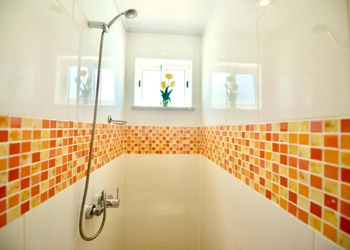 펜션 Laranjeira - House With Private Garden And Pool *